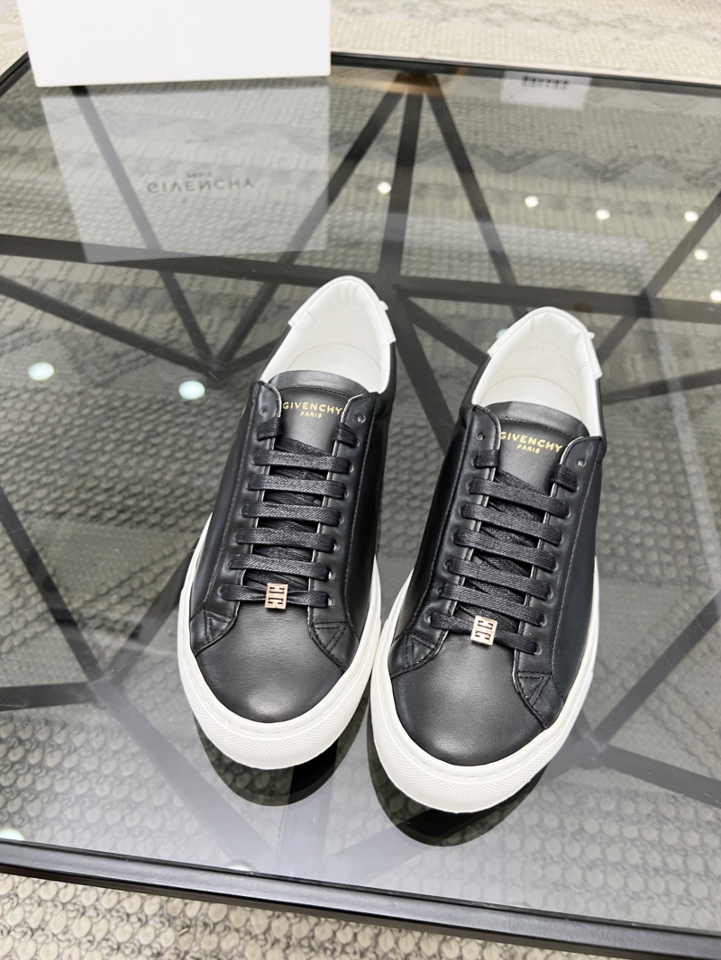 Givenchy Sneakers